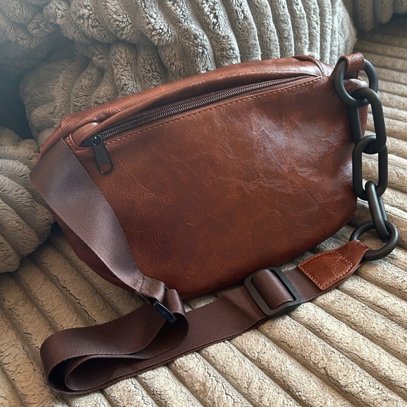 Brown Crossbody Bag New Fanny Pack Shoulder Bag Sling Bag Gorgeous Color - Picture 8 of 16